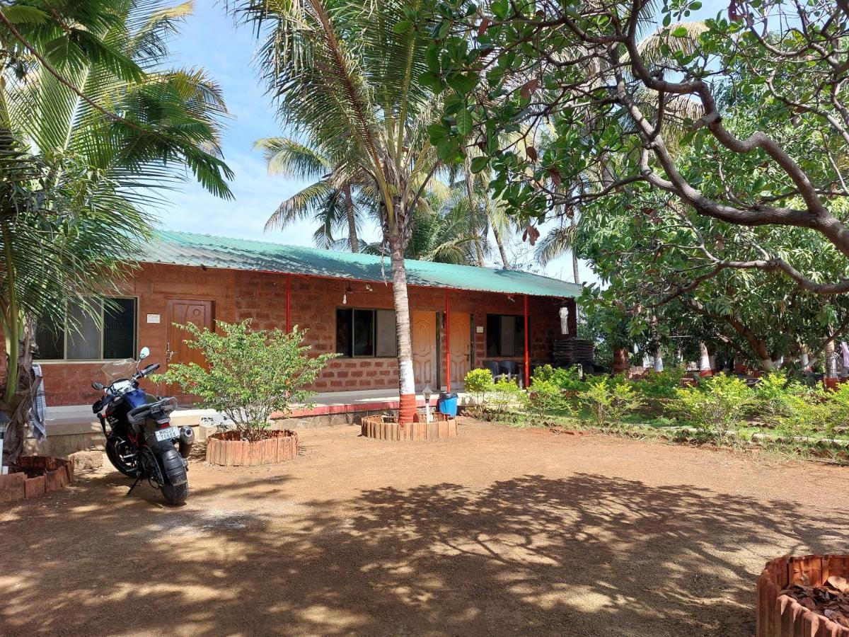 אליבג Prajakta Rest House חדר תמונה